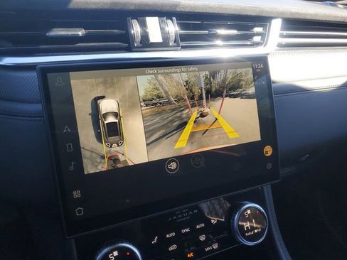 Used 2022 Jaguar F-PACE SVR image 20