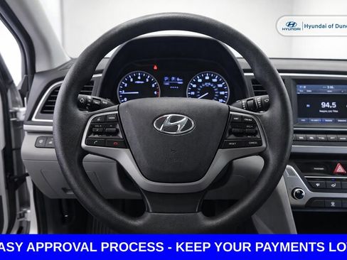 Used 2017 Hyundai Elantra SE FWD image 11