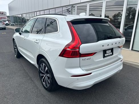 Used 2023 Volvo XC60 B5 Core AWD/4WD image 3