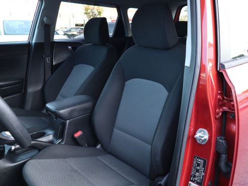 Used 2021 Kia Soul LX image 16