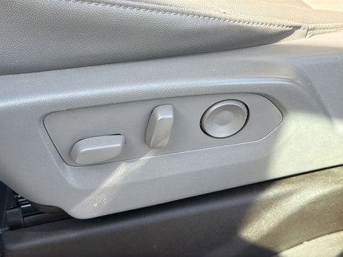 Used 2023 GMC Sierra 1500 SLT w/ SLT Premium Package image 11