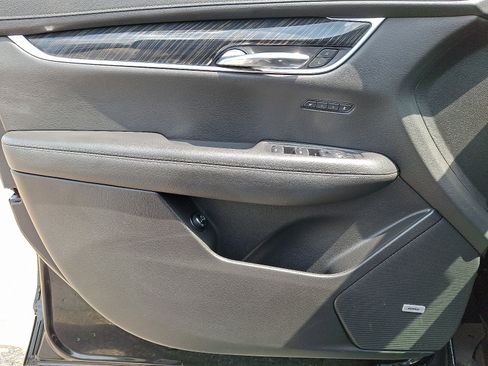 Used 2020 Cadillac XT6 Premium Luxury AWD/4WD image 13