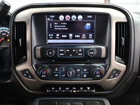 Used 2018 GMC Sierra 2500 Denali w/ Duramax Plus Package AWD/4WD image 54