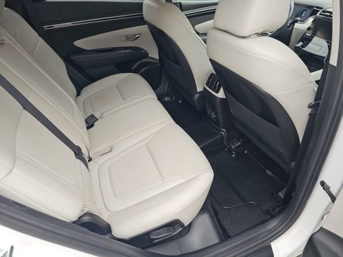 Used 2023 Hyundai Tucson Limited AWD/4WD image 5