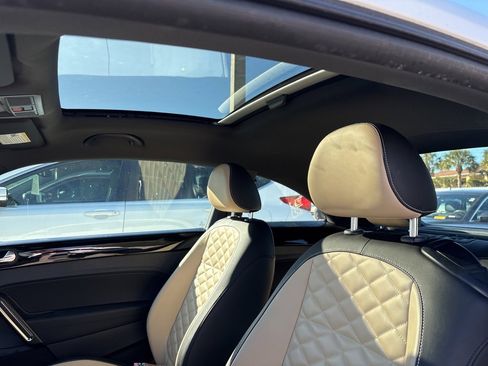 Used 2019 Volkswagen Beetle 2.0T Final Edition SEL image 6