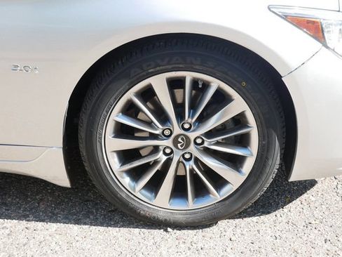 Used 2018 INFINITI Q50 Luxe w/ Sensory Package (Luxe) AWD/4WD image 7