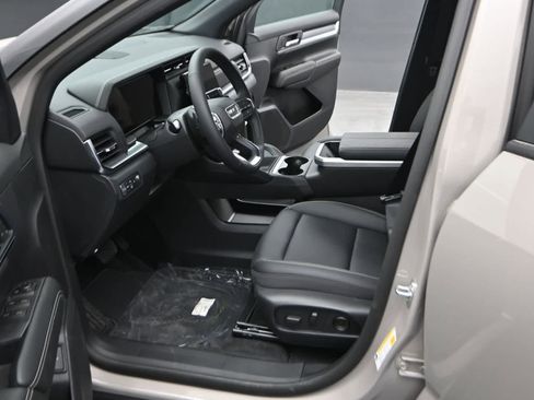 New 2026 GMC Terrain Elevation w/ Elevation Premium Package image 16