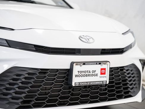 New 2026 Toyota Camry SE image 10