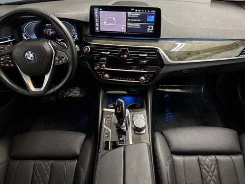 Certified 2023 BMW 530e image 18