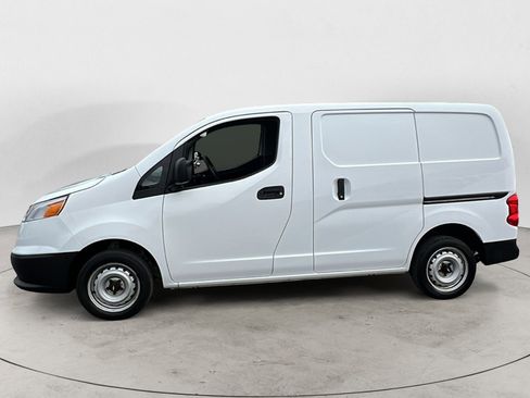 Used 2018 Chevrolet City Express LS image 3