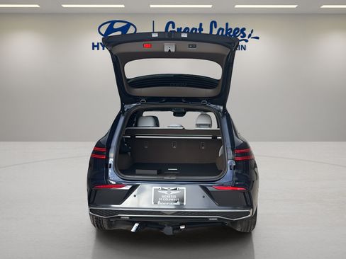 Used 2026 Genesis GV70 2.5T Advanced AWD/4WD image 9