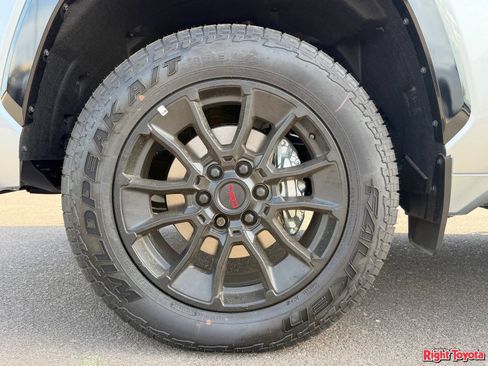 New 2026 Toyota Tundra Platinum w/ TRD Off-Road Package AWD/4WD image 10