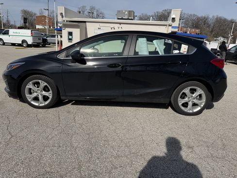 Used 2019 Chevrolet Cruze Premier w/ Driver Confidence II Package image 4