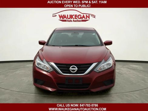 Used 2018 Nissan Altima 2.5 S w/ S Convenience Package FWD image 2