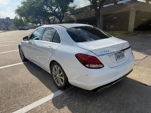 Used 2015 Mercedes-Benz C 300 Sedan image 4