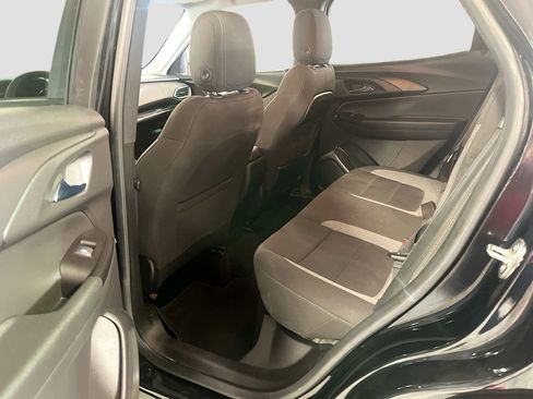 Used 2022 Chevrolet TrailBlazer LT w/ Driver Confidence Package image 22