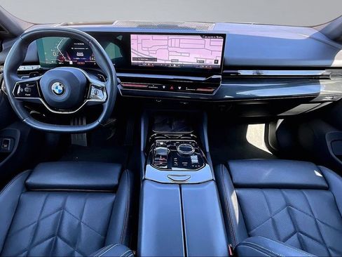 Used 2024 BMW 530i RWD image 9