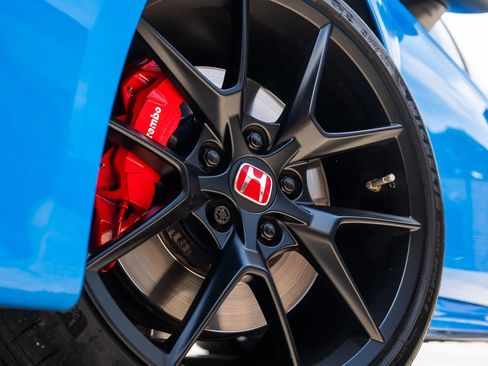 Used 2024 Honda Civic Type R image 2