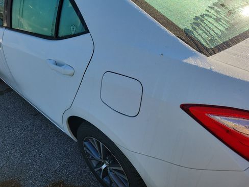 Used 2017 Toyota Corolla LE image 24