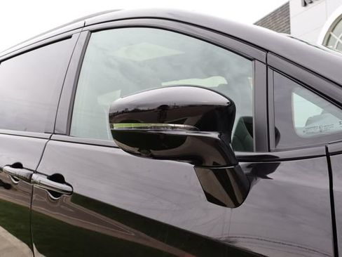 New 2026 Chrysler Pacifica Limited w/ S Appearance Package AWD/4WD image 2