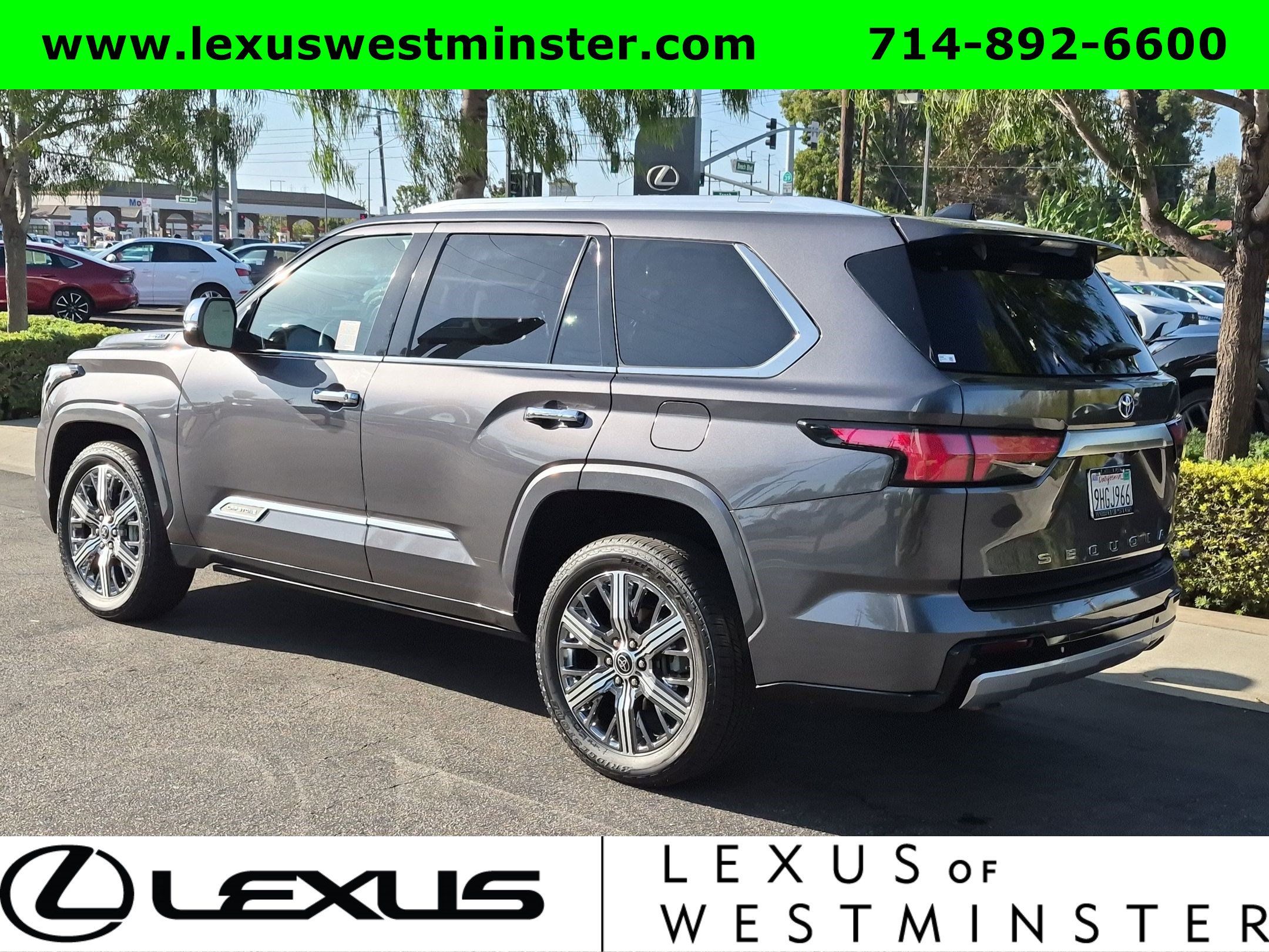 Used 2023 Toyota Sequoia Capstone AWD/4WD image 11