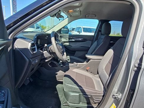 Used 2025 Chevrolet TrailBlazer LT AWD/4WD image 10