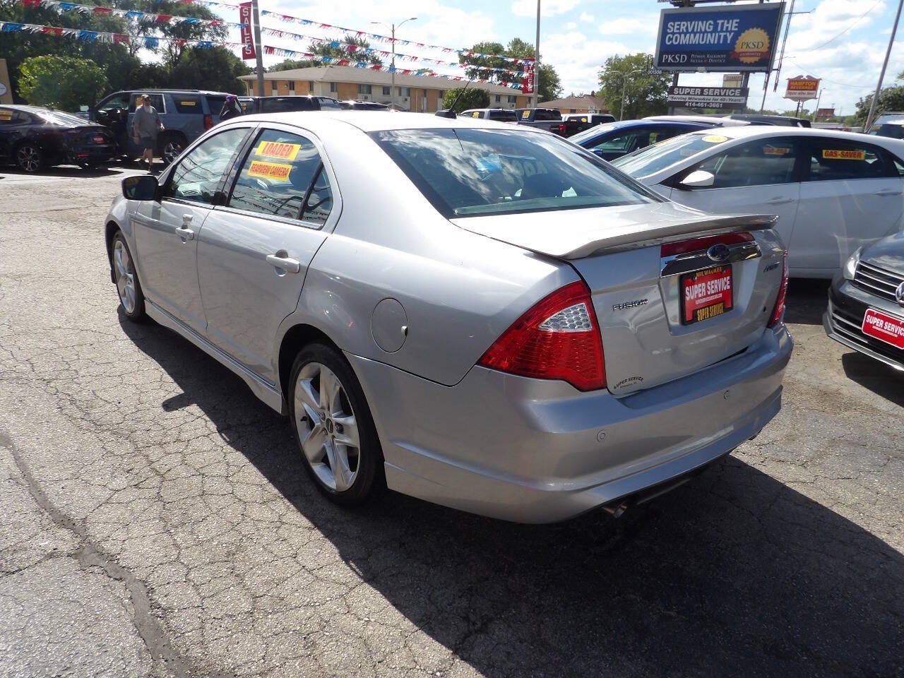 Used 2010 Ford Fusion Sport FWD image 2