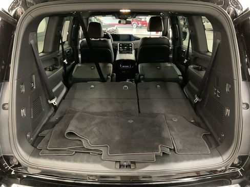 Used 2026 Nissan Armada SL w/ Captain's Chari Seat Package AWD/4WD image 23