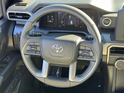 Used 2025 Toyota 4Runner SR5 image 16