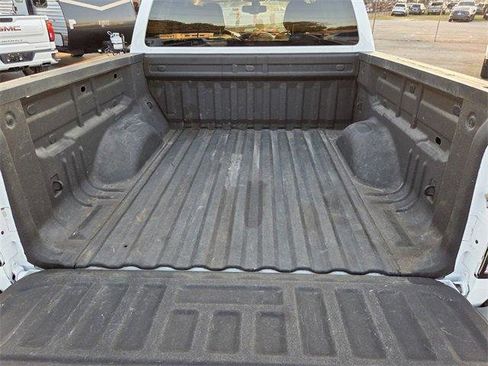 Used 2015 GMC Canyon SLE image 13