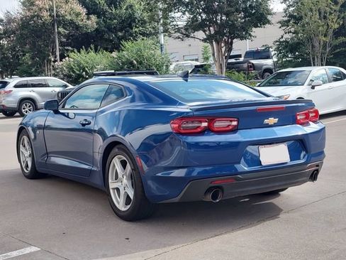 Used 2021 Chevrolet Camaro LT RWD image 5
