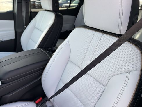 New 2026 Chevrolet Traverse High Country w/ LPO, Floor Liner Package image 13