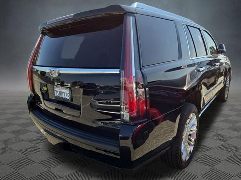 Used 2016 Cadillac Escalade Platinum AWD/4WD image 5