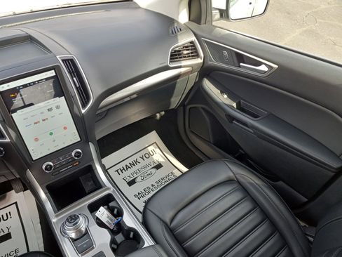Used 2024 Ford Edge SEL image 16