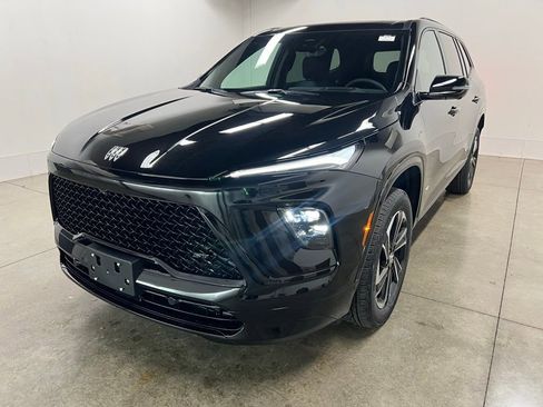 New 2026 Buick Enclave Sport Touring w/ Power Package image 9