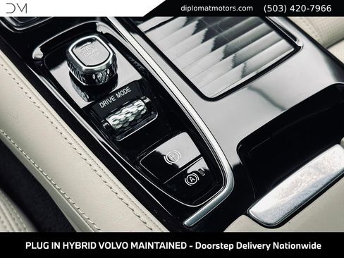 Used 2019 Volvo S90 T8 Inscription w/ Advanced Package AWD/4WD image 40