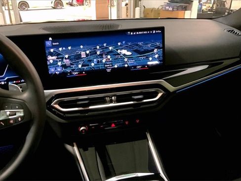 Used 2023 BMW 330i Sedan image 6