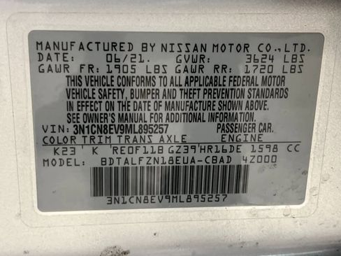 Used 2021 Nissan Versa SV image 29