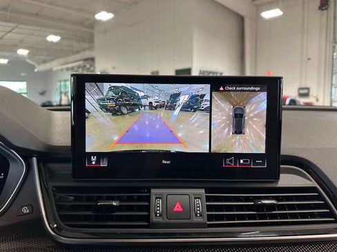 Used 2025 Audi SQ5 Premium Plus image 33