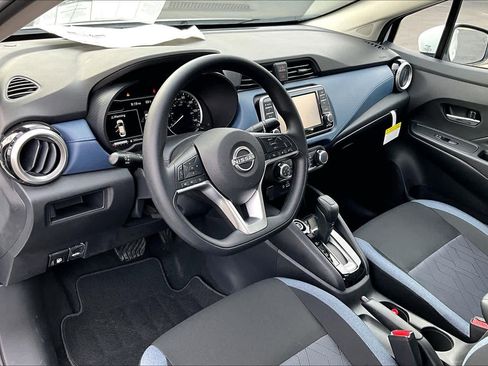 New 2025 Nissan Versa SV image 8