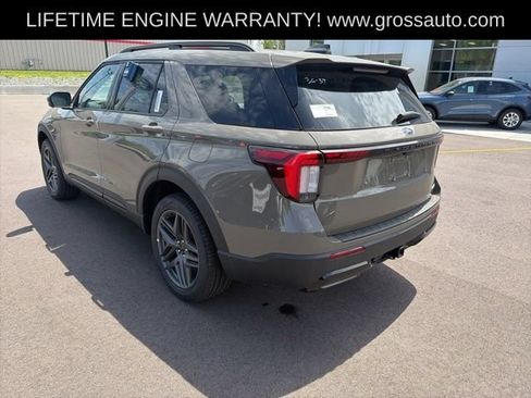 New 2026 Ford Explorer ST-Line w/ ST-Line Street Pack AWD/4WD image 5