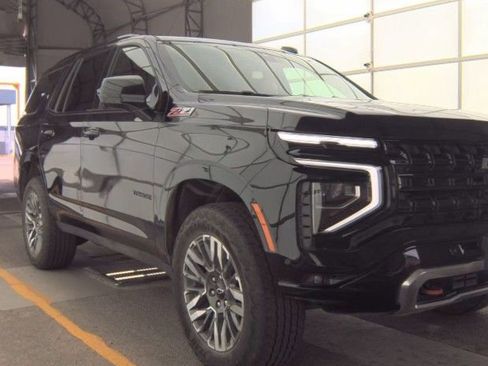 Used 2025 Chevrolet Tahoe Z71 image 4