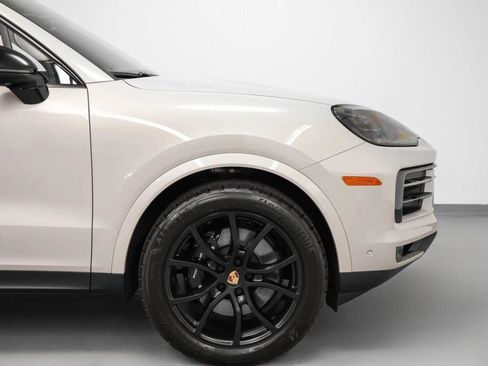 New 2025 Porsche Cayenne image 50