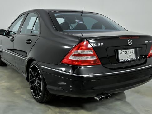 Used 2003 Mercedes-Benz C 32 AMG image 10