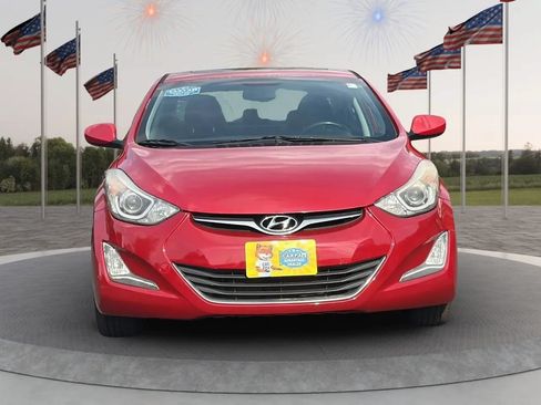 Used 2015 Hyundai Elantra SE w/ Option Group 03 FWD image 2