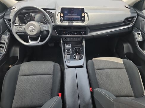 Used 2024 Nissan Rogue SV FWD image 18
