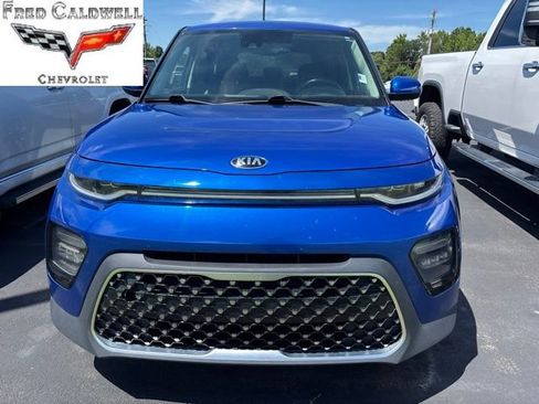 Used 2020 Kia Soul EX w/ Option Group 015 FWD image 2