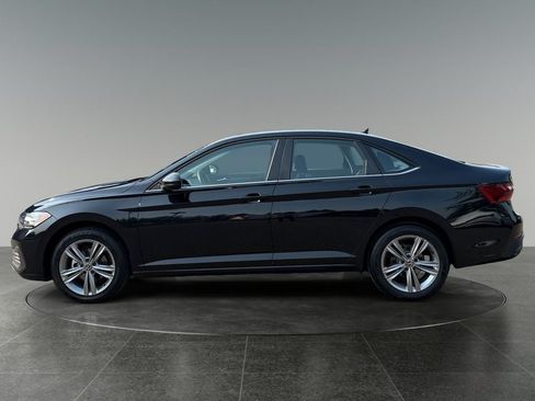 Used 2024 Volkswagen Jetta SE FWD image 5
