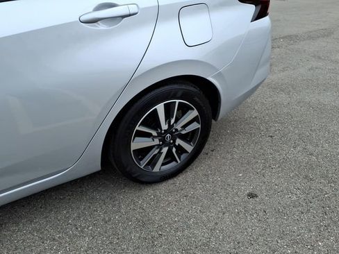 Used 2025 Nissan Versa SV image 5