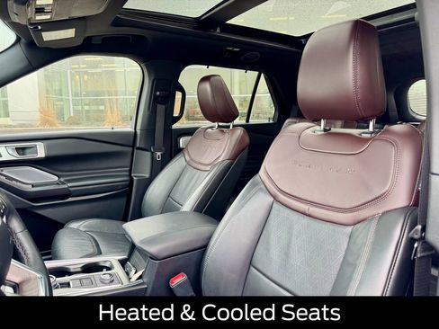 Certified 2020 Ford Explorer Platinum w/ Premium Technology Package image 10